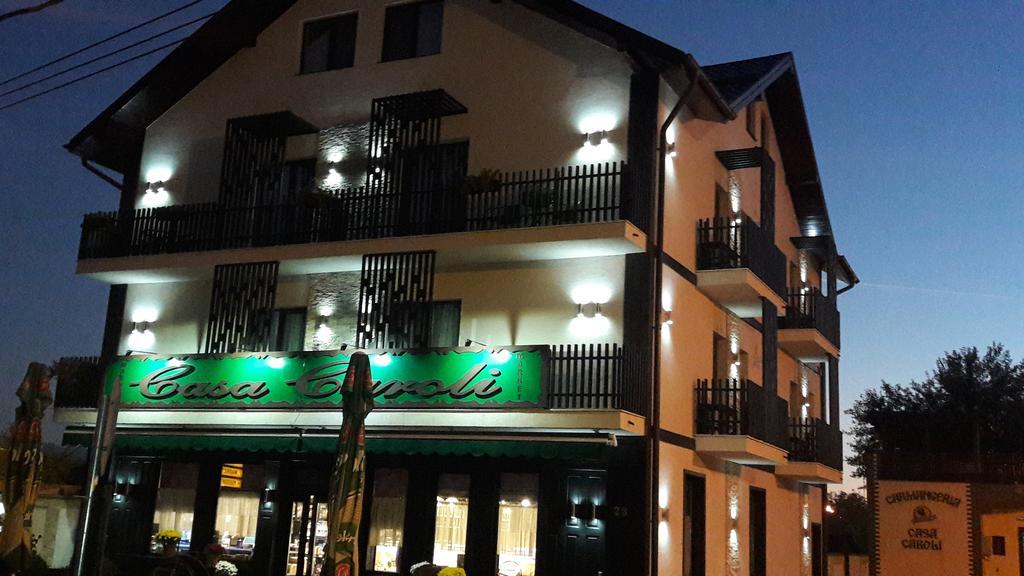 Casa Caroli Hotel Târgu Jiu Eksteriør billede